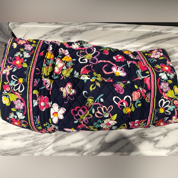 Vera Bradley Duffle in Retired Ribbons Print 🌸🌀 - Picture 7 of 14